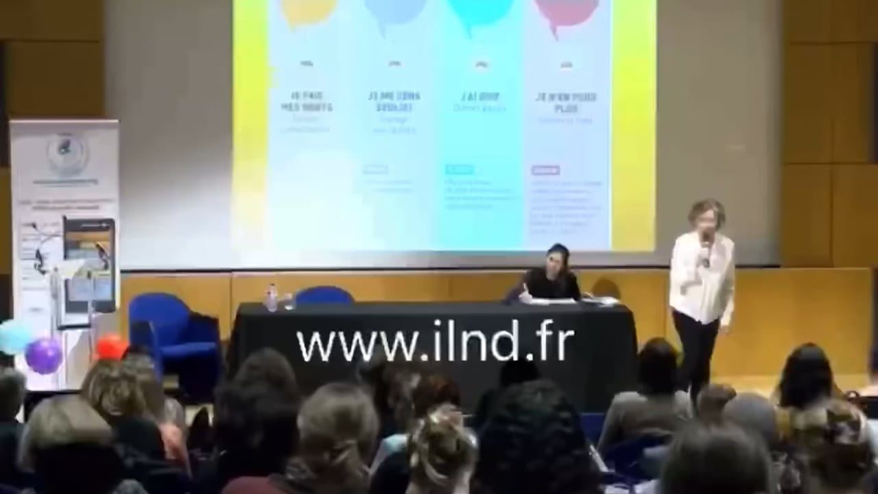 Isabelle Filliozat lors de son intervention en conférence